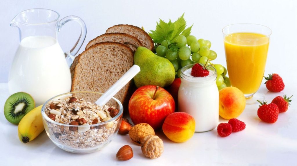 Питание при болезни Бехтерева: список полезных продуктов, калорийность рациона и рекомендации